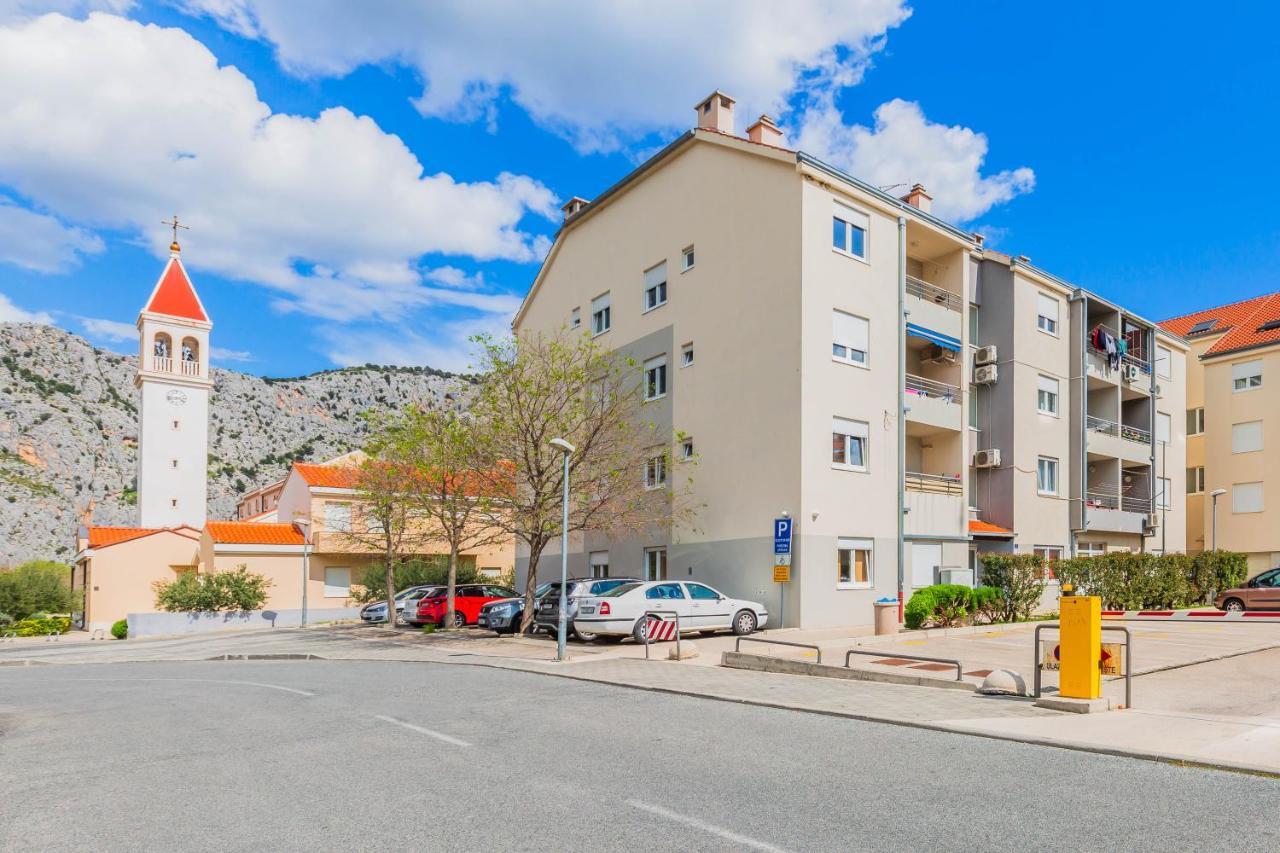 Downtown Deluxe Omiš Exterior foto